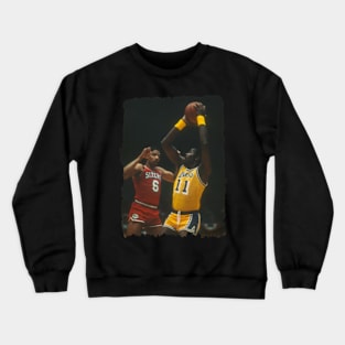 Bob McAdoo vs Julius Erving, 1981 #2 Crewneck Sweatshirt